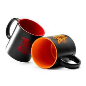 Tazza Duo Inciso – Base Nera con Fondo Colorato