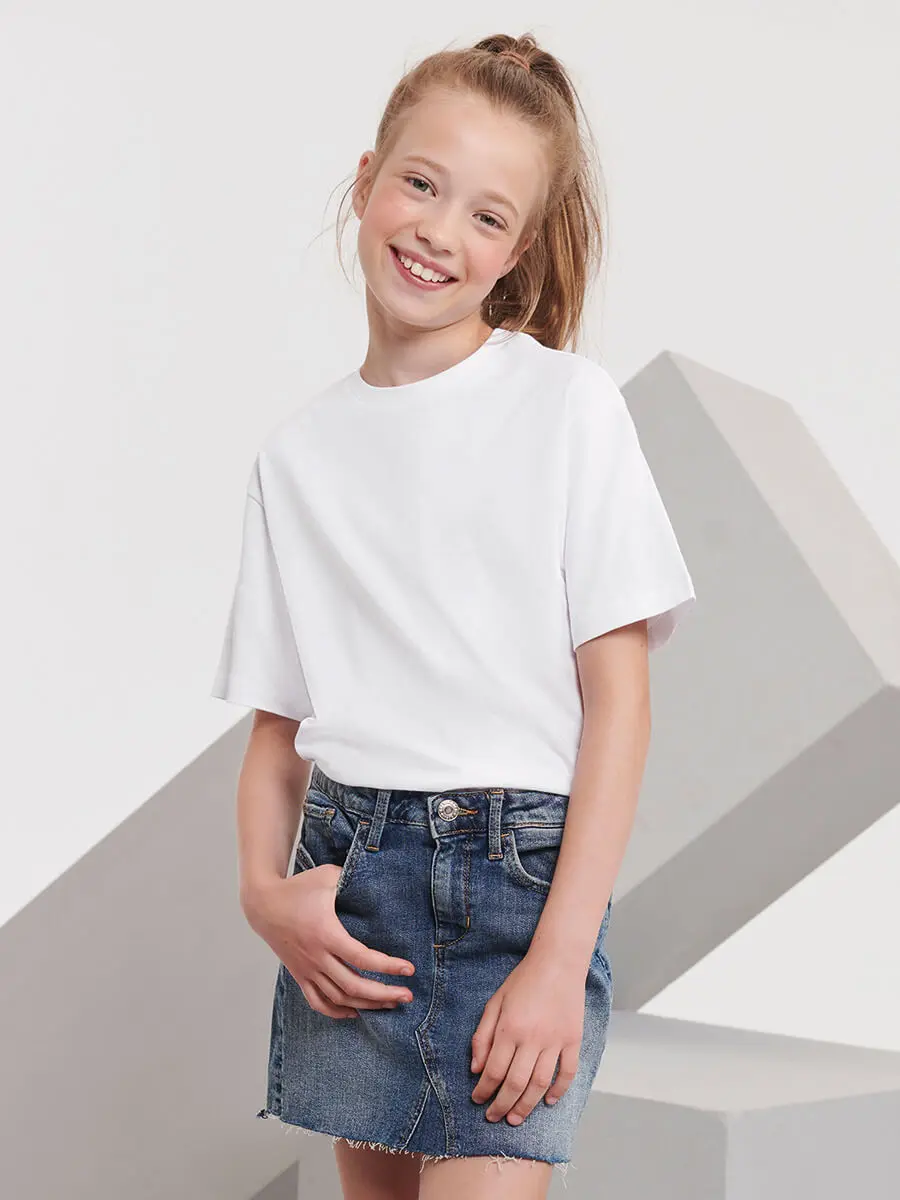 T-shirt bambino girocollo manica corta in 100% cotone 160 g T-shirt bambino girocollo manica corta in 100% cotone 160 g