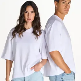 T-shirt unisex girocollo manica corta oversize in 100% cotone 240 g