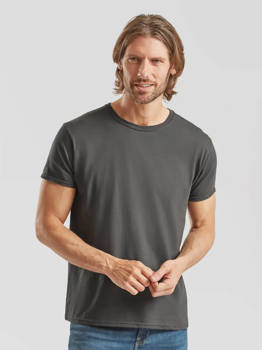 T-shirt uomo girocollo manica corta in 100% cotone 150 g T-shirt uomo girocollo manica corta in 100% cotone 150 g