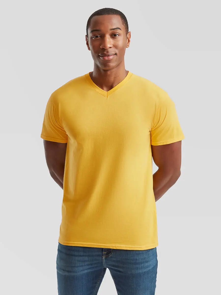T-shirt uomo scollo a v manica corta in 100% cotone 160 g T-shirt uomo scollo a v manica corta in 100% cotone 160 g